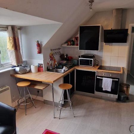Cosy 2 Bedroom Flat - Sleeps 6 People - Close To Lewisham Dlr/Train Station Londres Extérieur photo