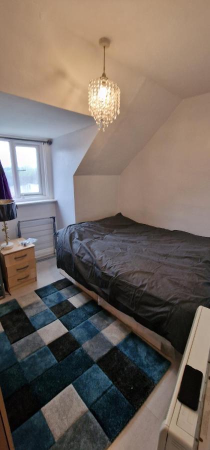 Cosy 2 Bedroom Flat - Sleeps 6 People - Close To Lewisham Dlr/Train Station Londres Extérieur photo